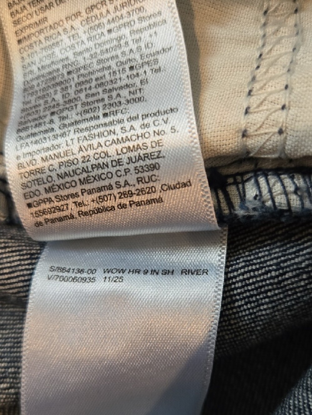 Old Navy Women's High Waisted Wow Bermuda Jean Short - Picture 6 of 10